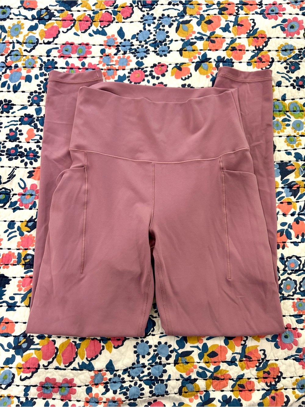 Old Navy Womens “Dusk Bloom” Pink High Waisted StudioSmooth 7/8 Leggings Sz M